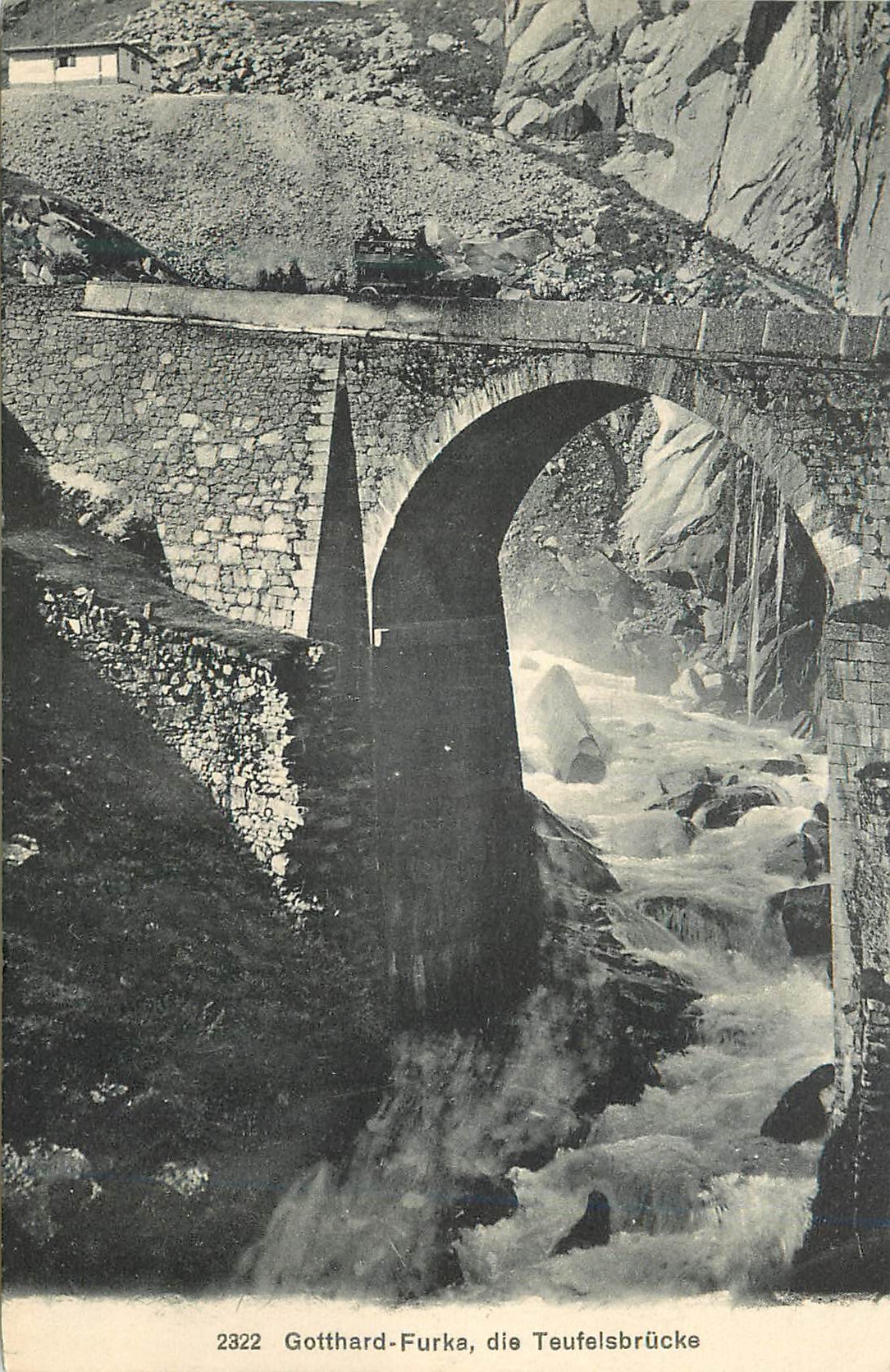 CPA Gotthard Furka die Teufelsbrucke Diligence