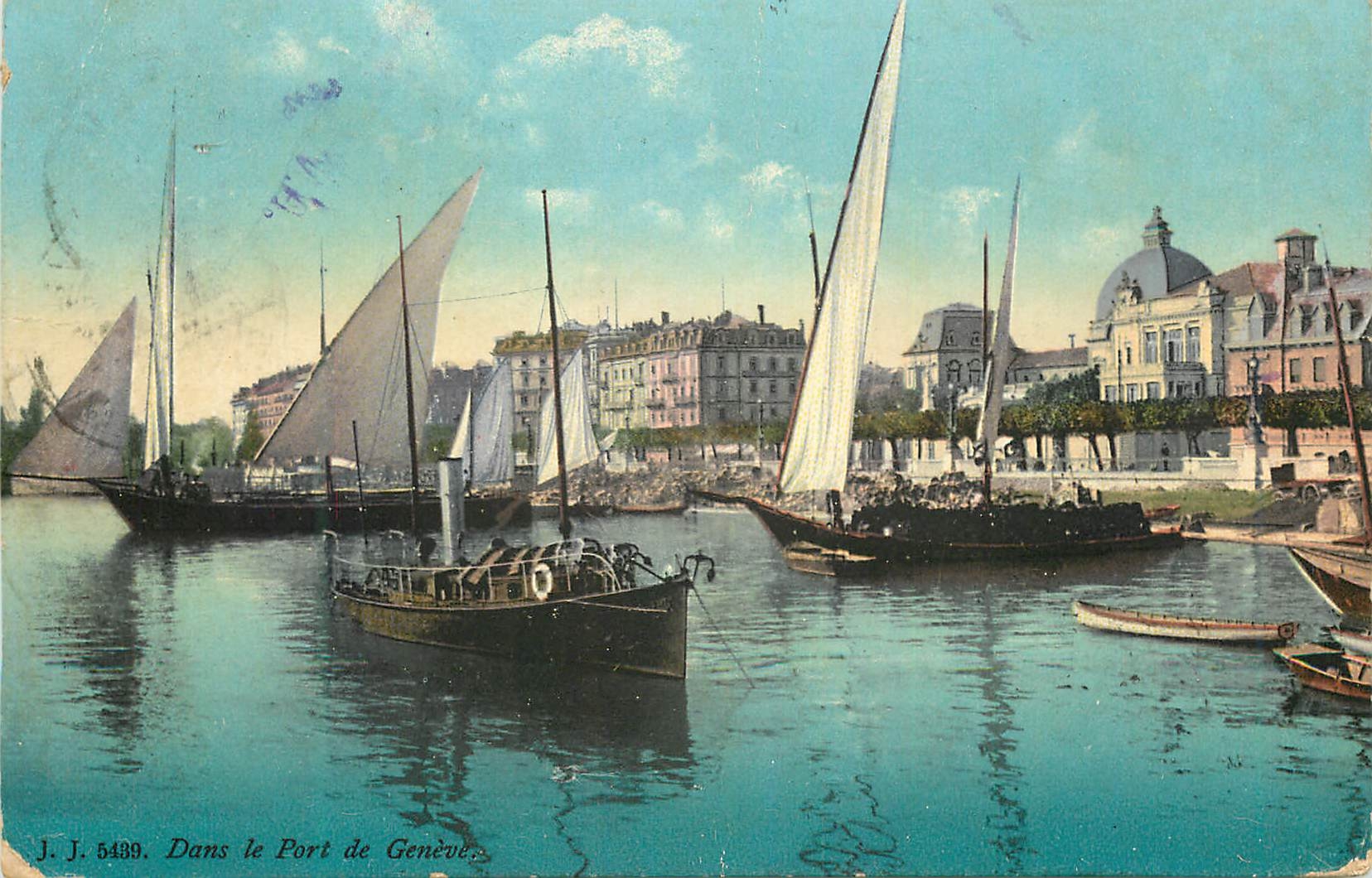 CPA Dans le port de Geneve Bateaux