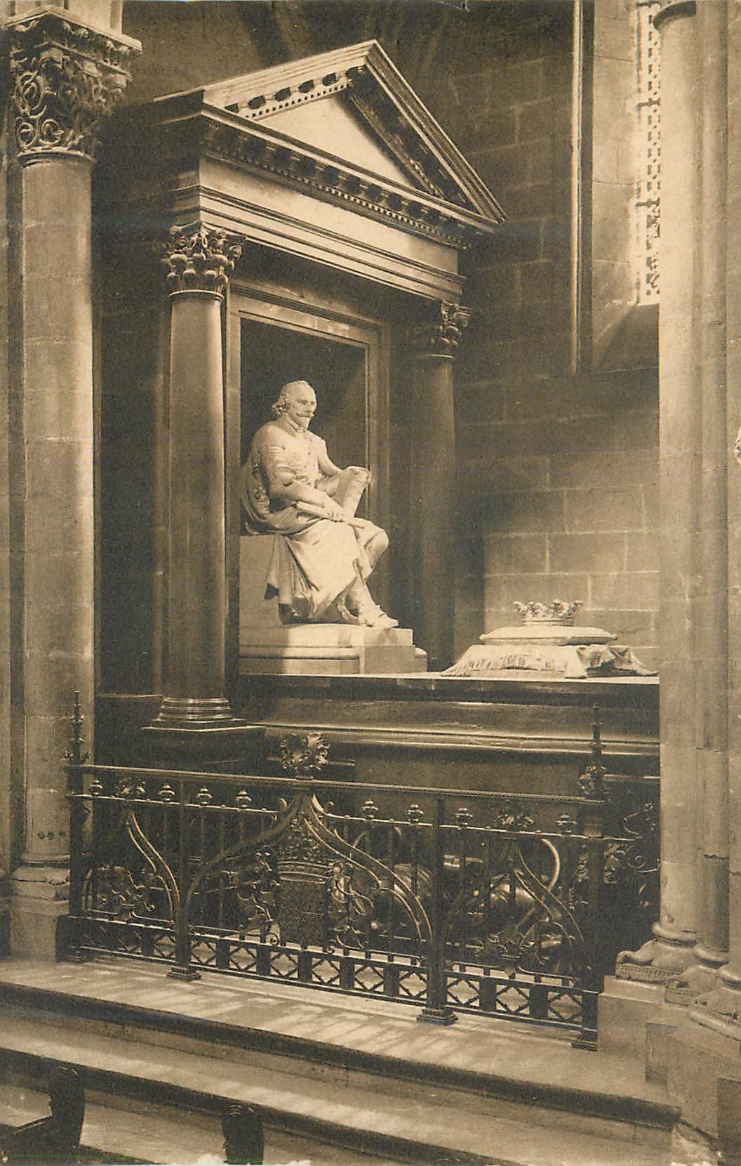 CPA Cathedrale de St Pierre a Geneve Tombeau du Duc de Rohan 