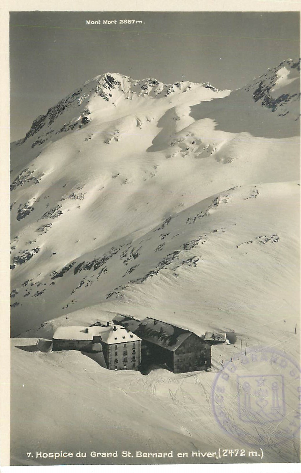 CPA Hospice du Grand St Bernard en hiver 