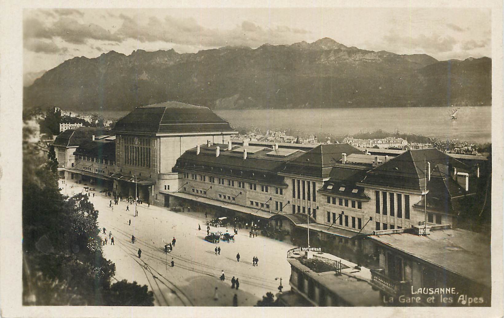 CPA Lausanne La Gare et les Alpes 