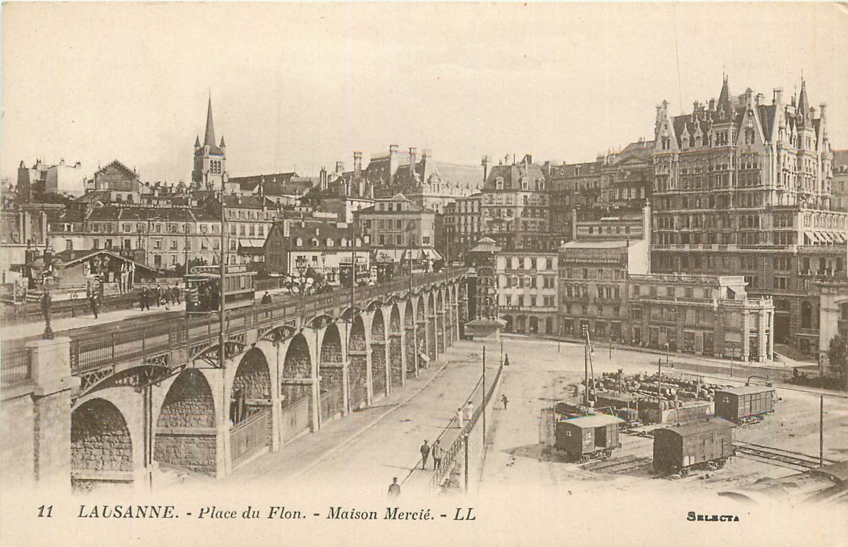 CPA Lausanne Place du Flou Maison Mercie Train Tramway