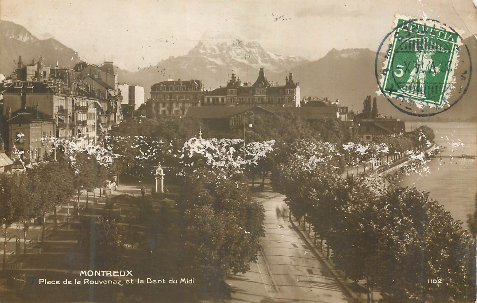 CPA Montreux Place de la Rouvenaz et le Dent du Midi