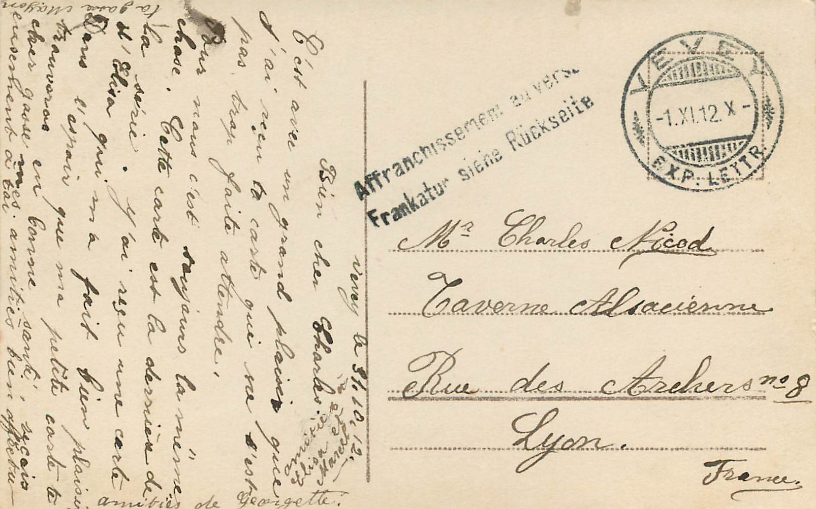 Femme en robe rose — scène de jardin — Helvetia, n°48945 — Verso