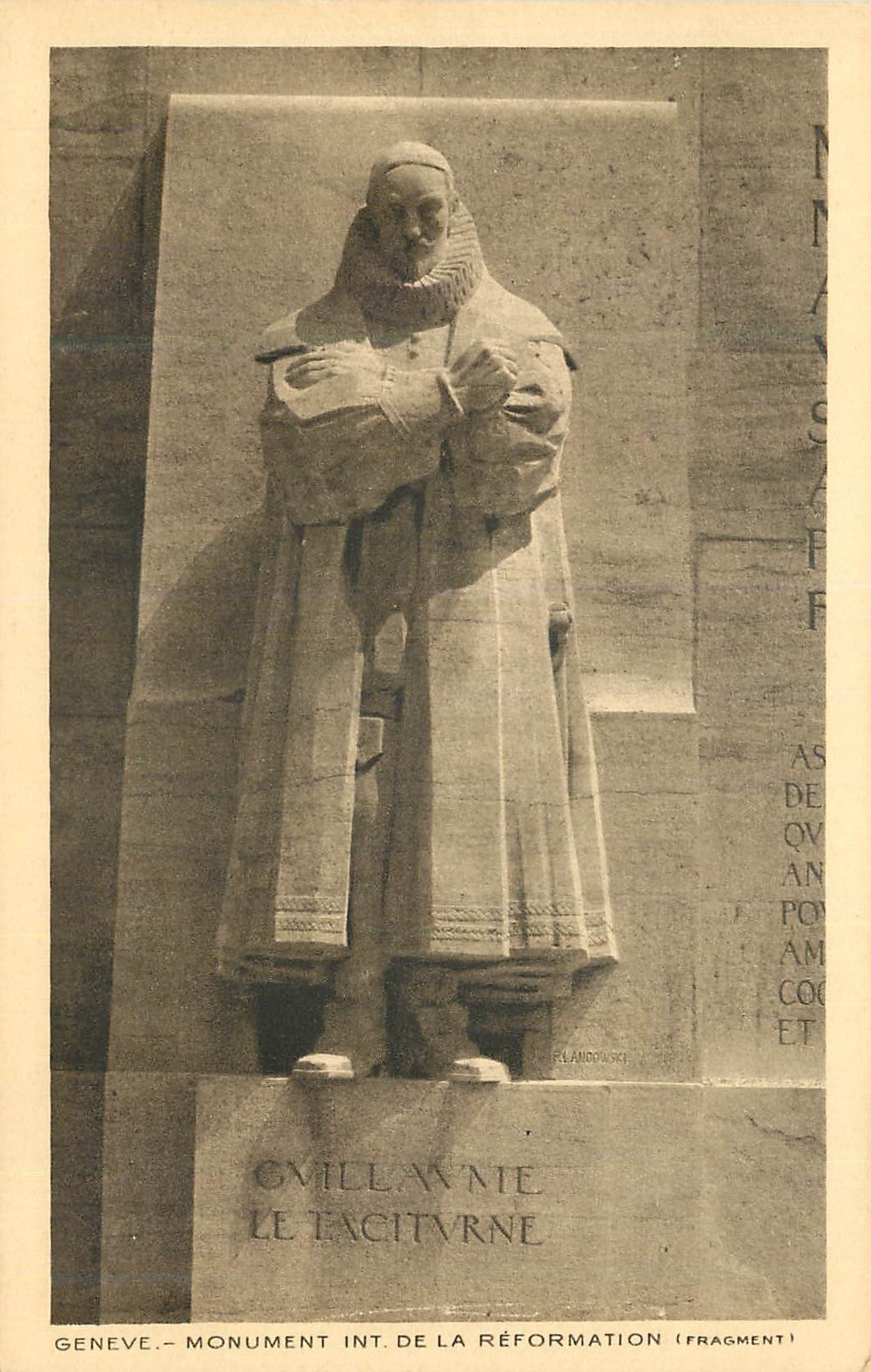 CPA Geneve Monument Int de la Reformation 