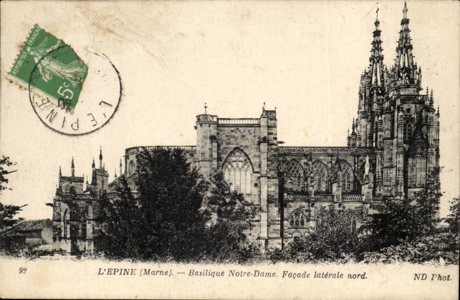 L'epine CPA Basilique Notre Dame Facade laterale nord