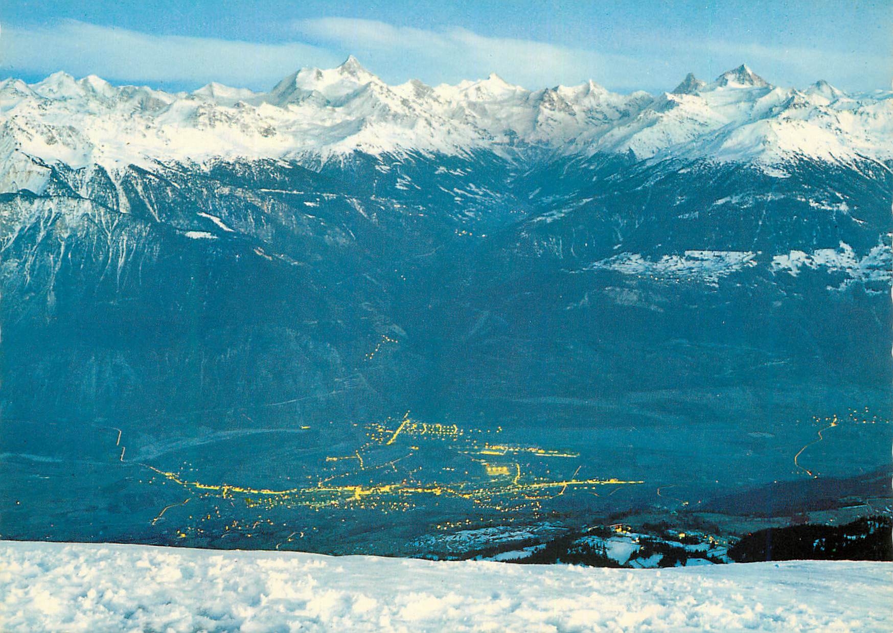 CPM Des hauts de Montana Crans vue de nuit sur Sierre Weisshorn m Cervin m et Dt Blanche m