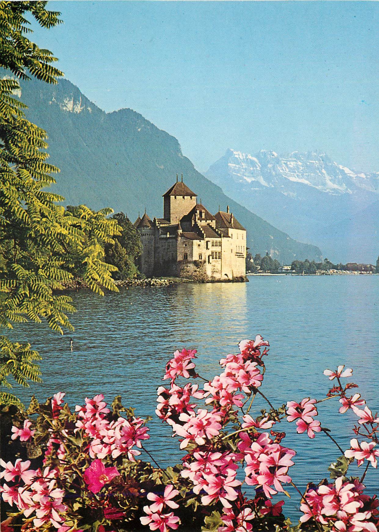 CPM Chillon Montreux Le Chateau de Chillon et les Dents du Midi Reproduction interdite