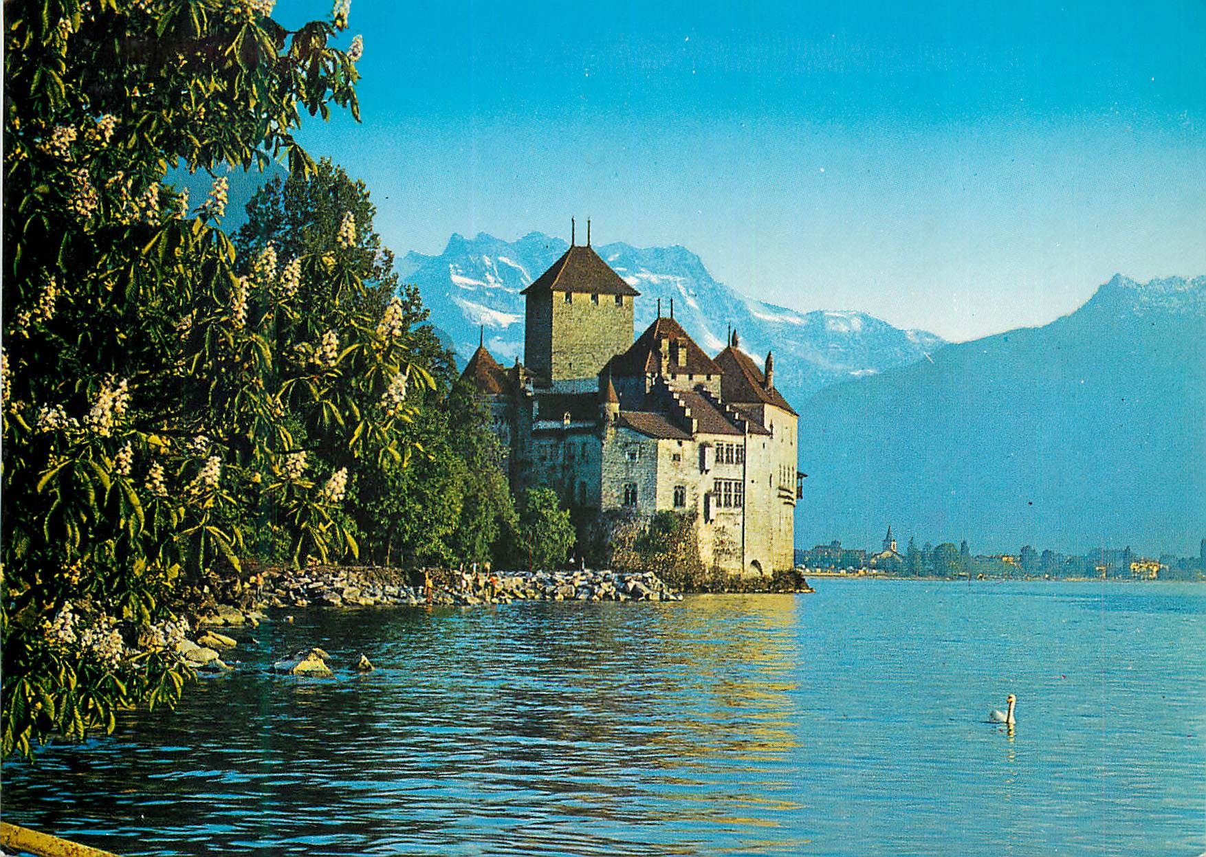 CPM Montreux Le Chateau de Chillon et les Dents du Midi Das Schloss Chillon und die Dents du Midi Castello Chillon e Den