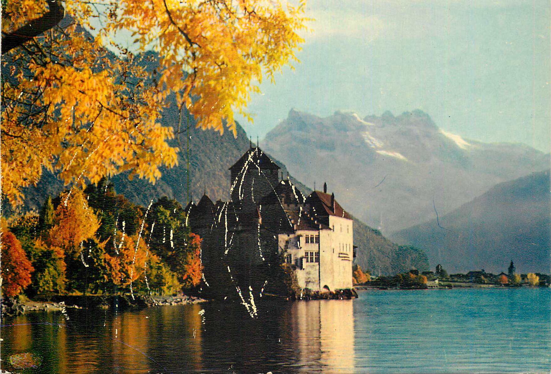 CPM Lac Leman LE Chateau de Chillon et les Dents du Midi Lumicap Collectionez les Cartes Postales