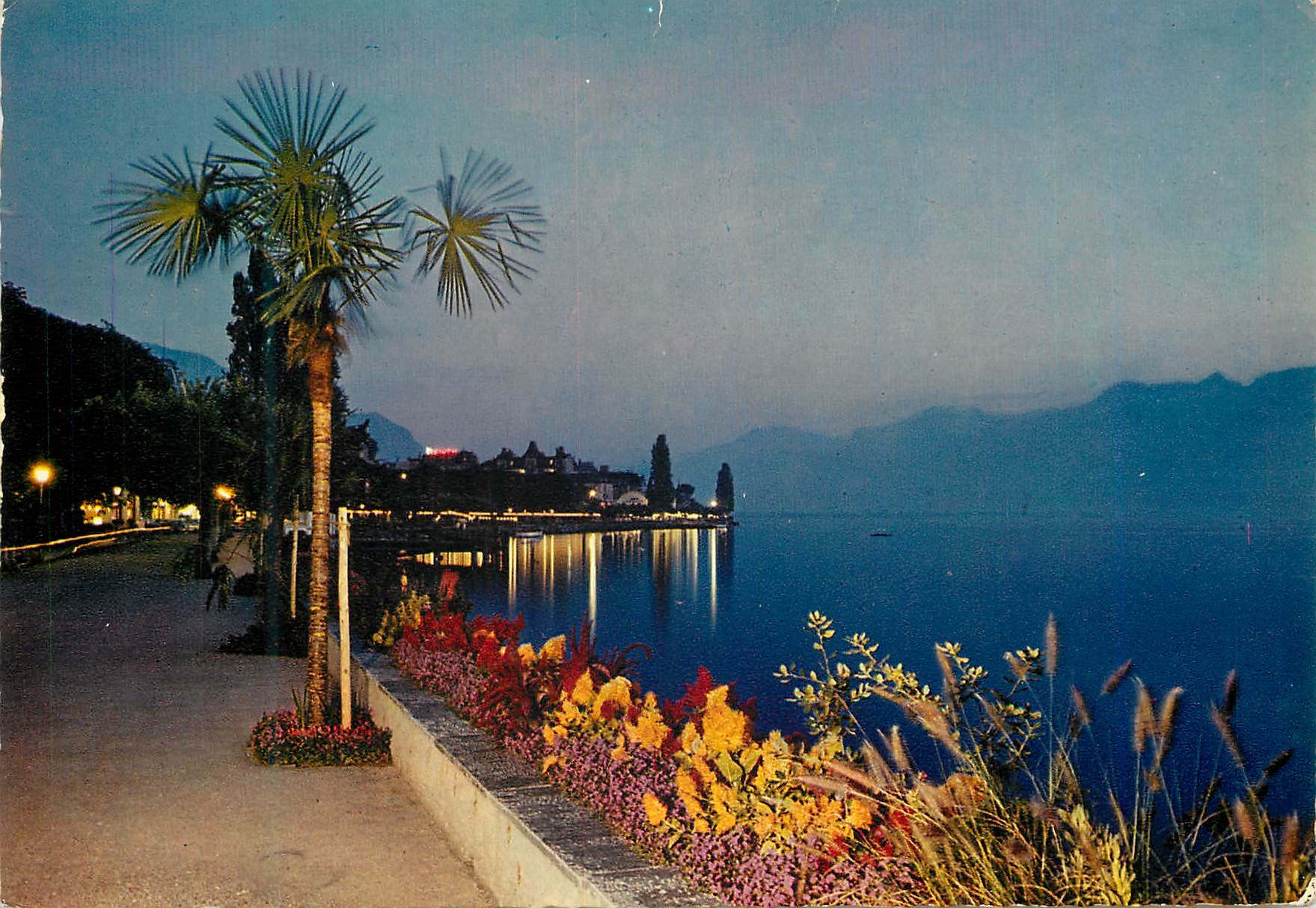 CPM Montreux Soiree sur les Quais Hotel Bristol Territet Montreux Iris Mexichrome Reproduction intredite