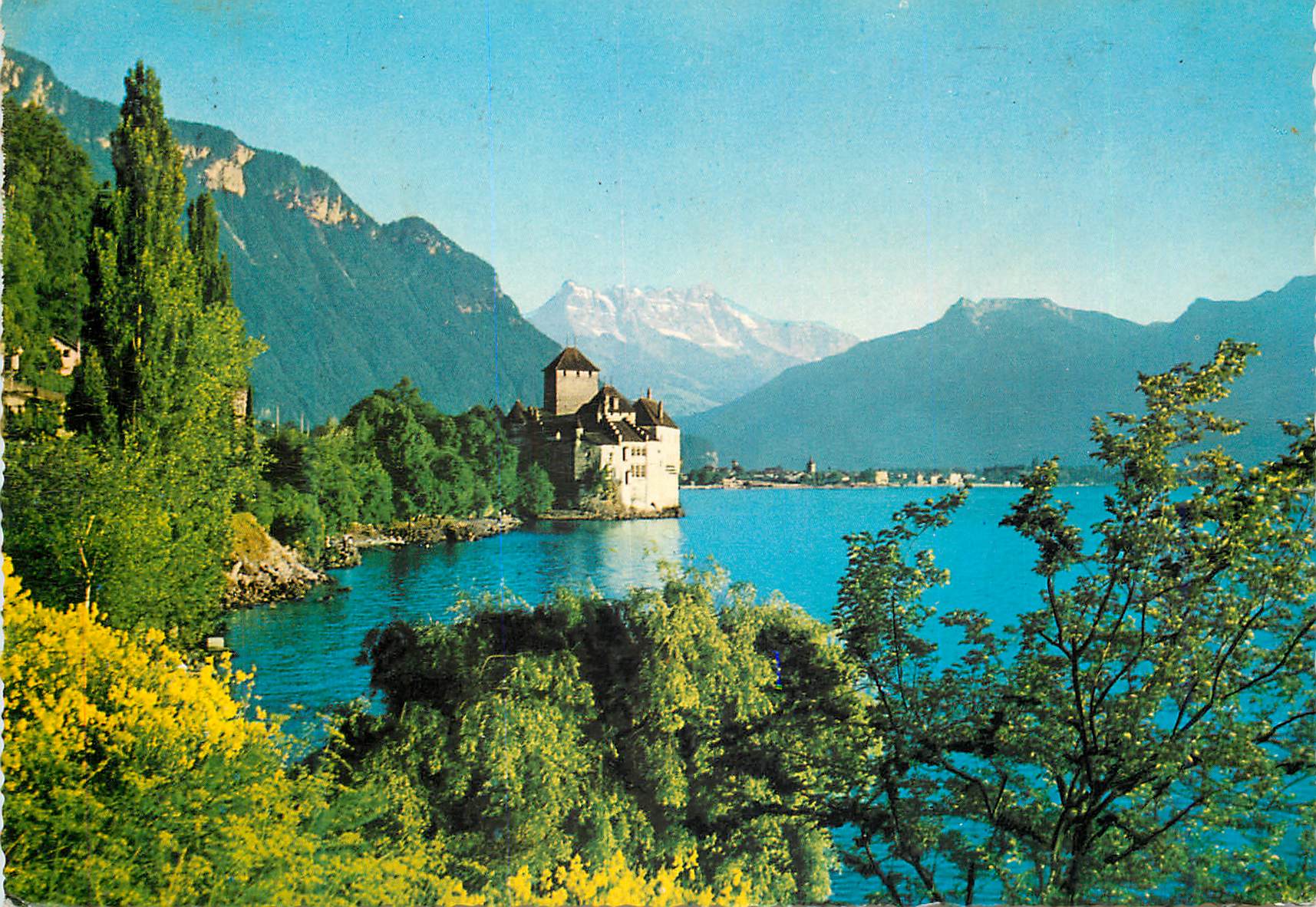 CPM Montreux Chateau de Chillon et Dents du Midi Schloss Chillon mit Dents du Midi Castello Chillon e Dents du Midi Fete
