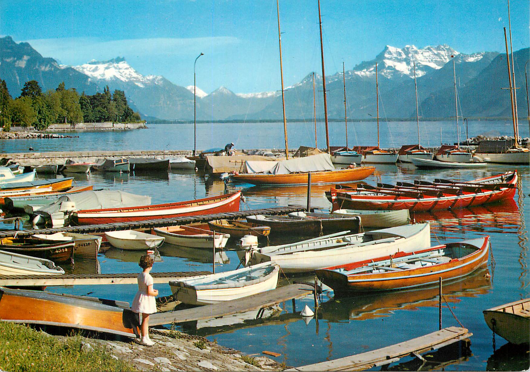 CPM Schweiz Suisse Switzerland La Tour de Peilz pres Vevey Lac Leman Le Port et vue sur les Dents du Midi