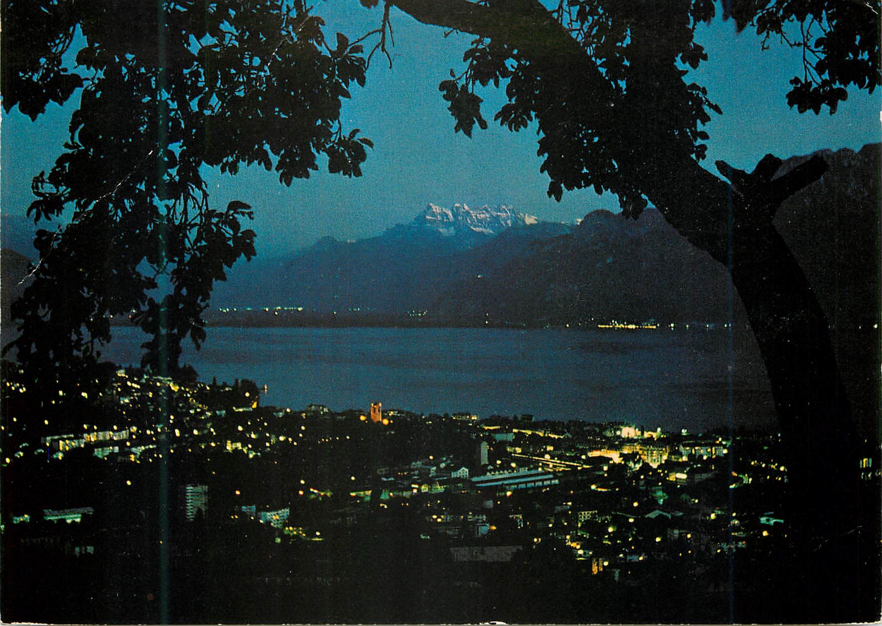 CPM Vevey La Tour de Peliz Lac Leman et Dents du Midi la nuit