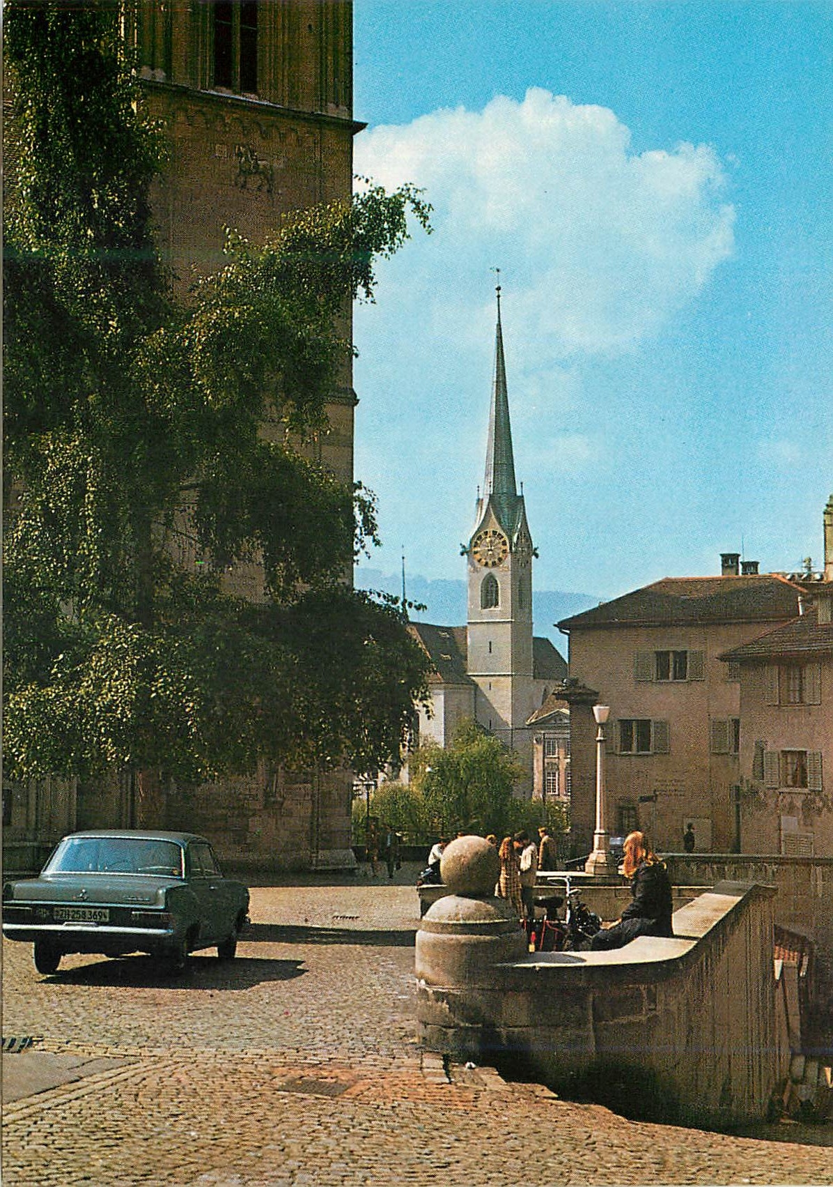 CPM Zurich Blick vom Zwingliplatz auf das Fraumunster