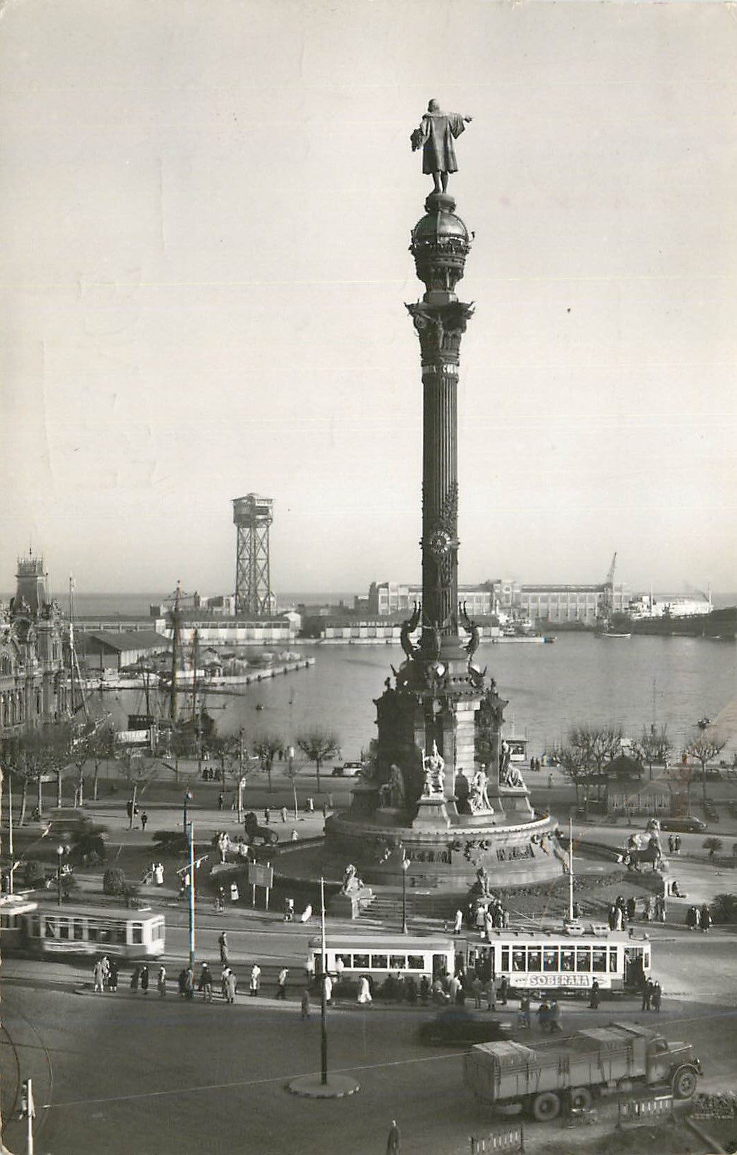 CPM Barcelona Serie Monumento a Cristobal Colon Puerto Fotografia Industrial Barcelona Foto J Cebollero Reproduccion pro