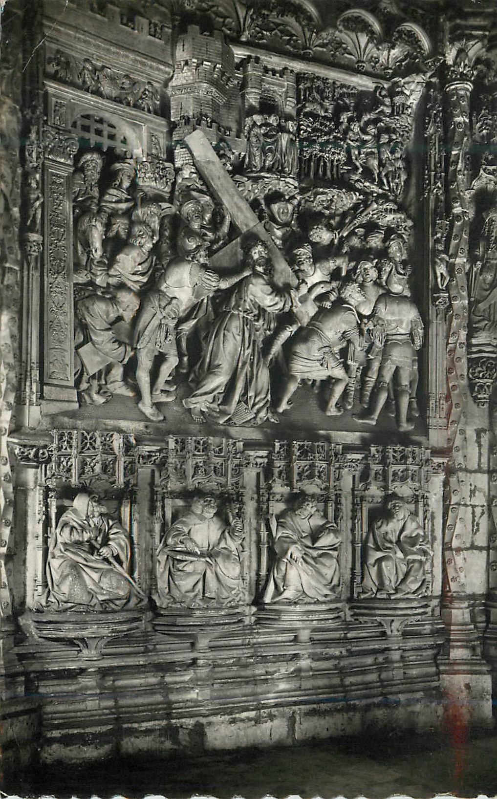 CPM Burgos Catedral Relieve del trasaltar Cathedrale Relief de derriere l autel Ediciones Garcia Garabella Zaragoza Proh