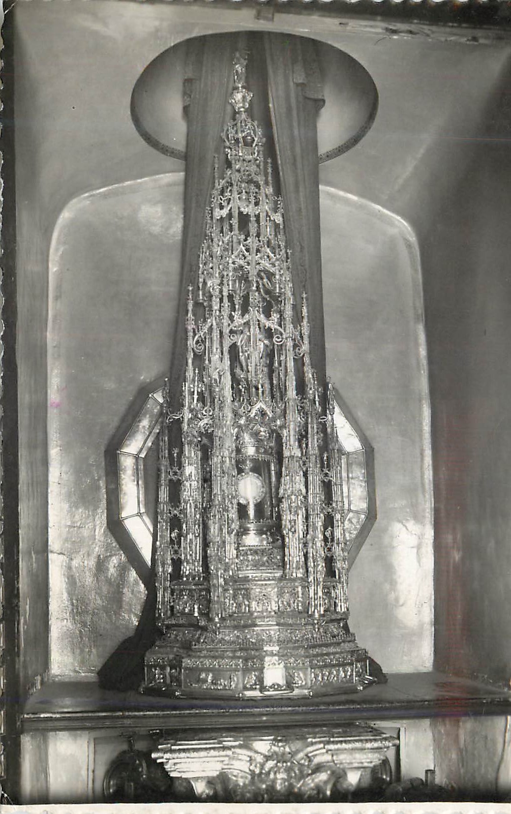 Mosquée Cathédrale. Monstrances. XVe siècle — Éditions García Garrabella — N° 64