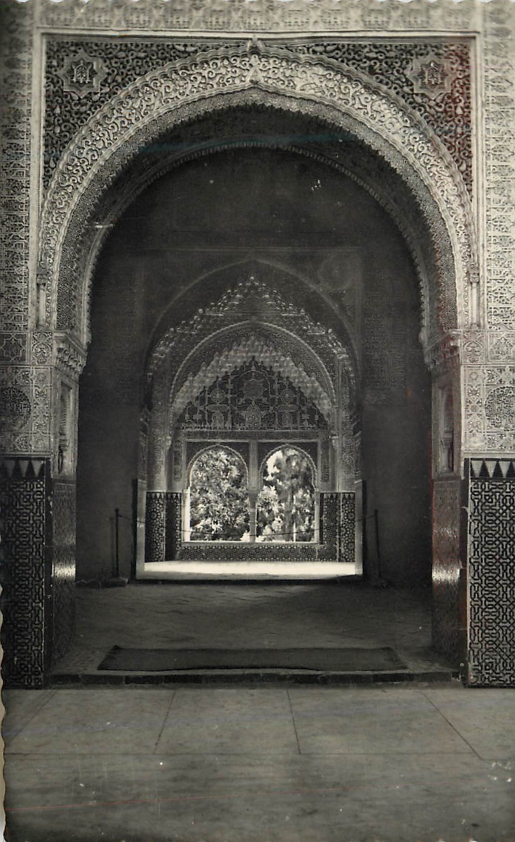CPM Granada Alhambra Mirdador de Lindaraja Terjeta Postal Ediciones Fotograficos Rijos de Gallegos