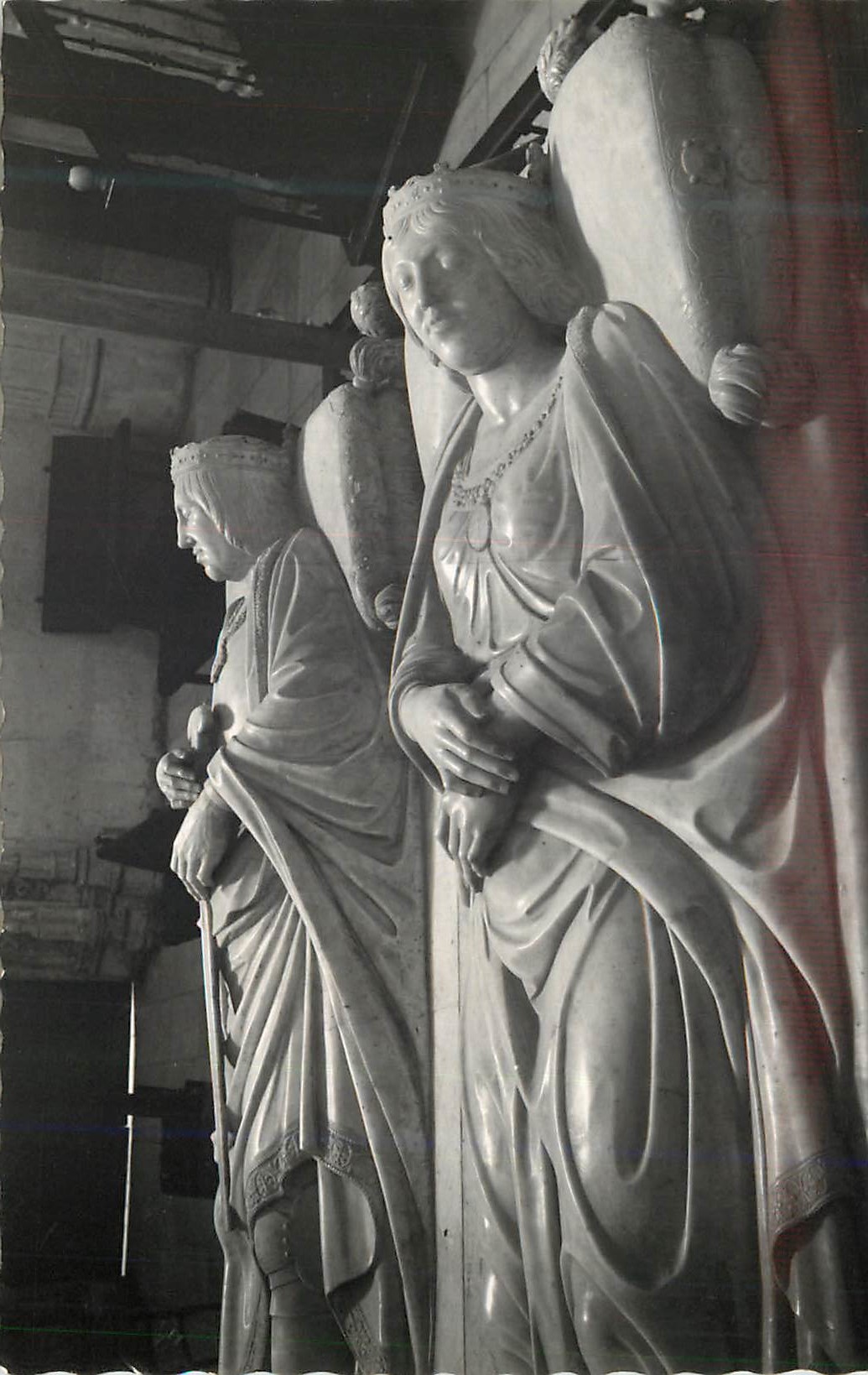 CPM Granada Capilla Real Estatuas vaventes de los Reyes Catolicos F Domentico Chapelle Royale gisantes des Rois Catholiq