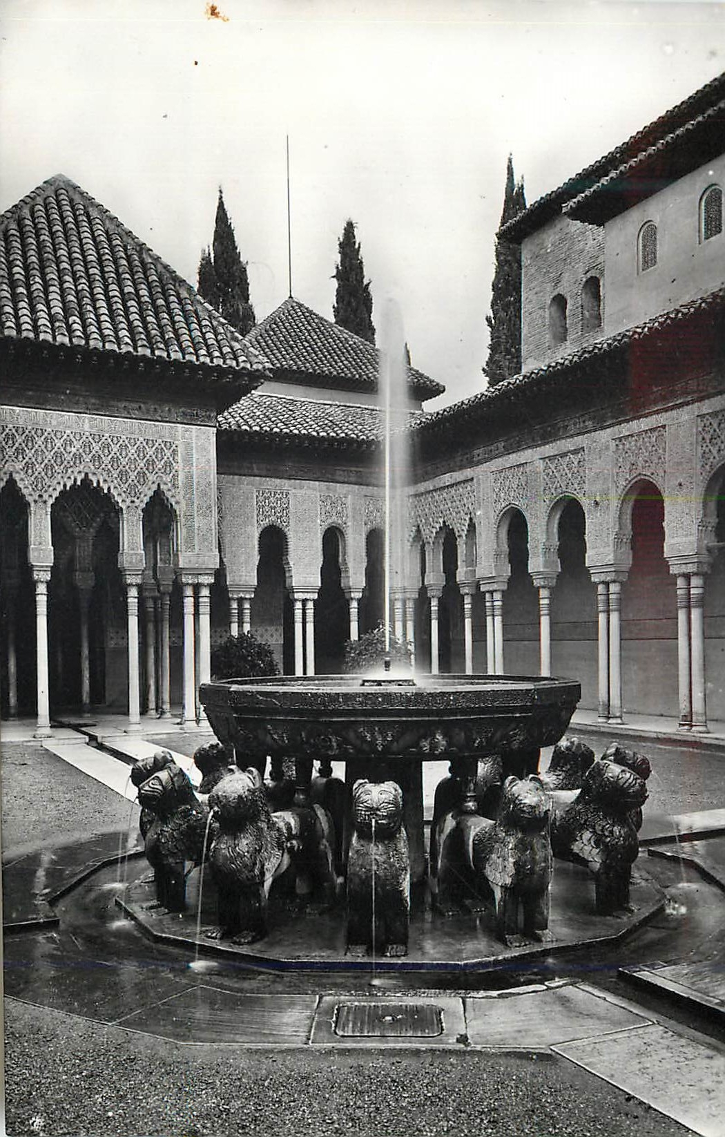 Alhambra - Patio de los Leones — Éditions Granada