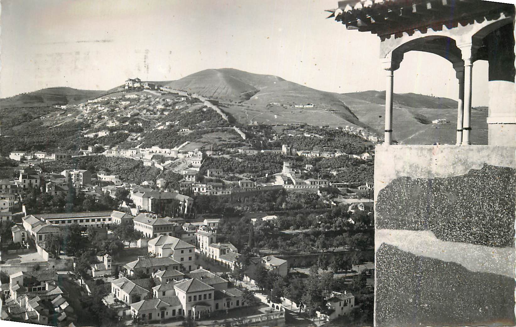 Albaicín — Blick aus dem Zimmer der Friseurin der Königin — Editions García Garraballa