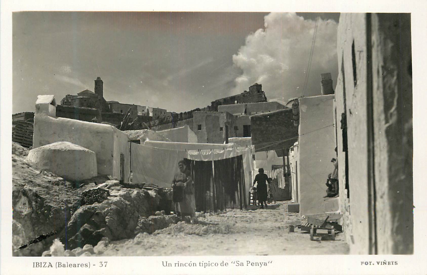 IBIZA (Baleares) - 37 — Un rincón típico de "Sa Penya" — FOT. VIÑETS