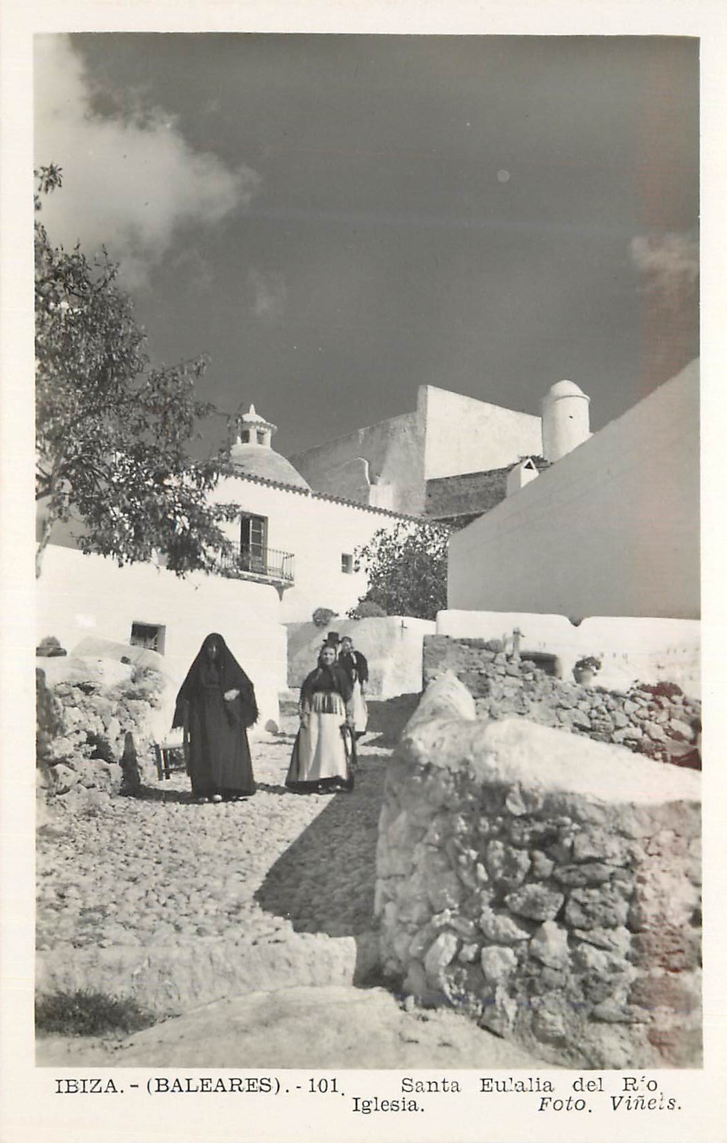 Santa Eulalia del Río — Iglesia — Foto. Viñecs. - 101