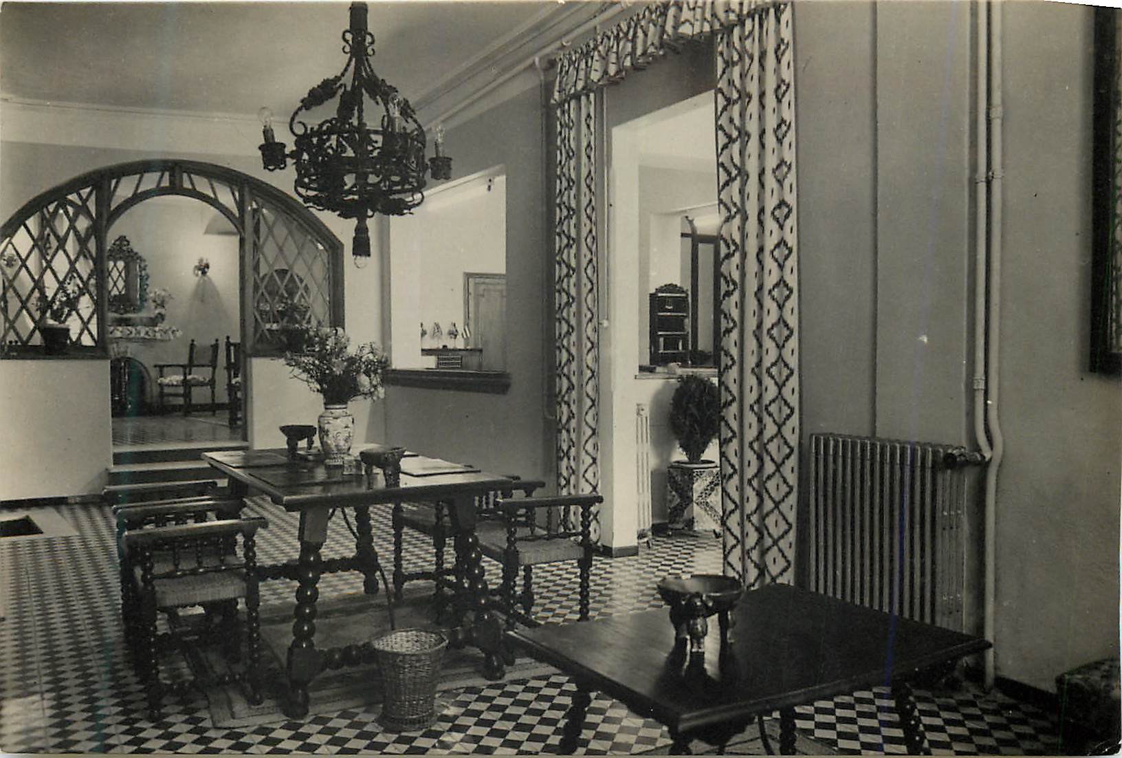 CPM Palma De Mallorca Hotel Catalonia Salon de lectura Terjeta Postal Cyp