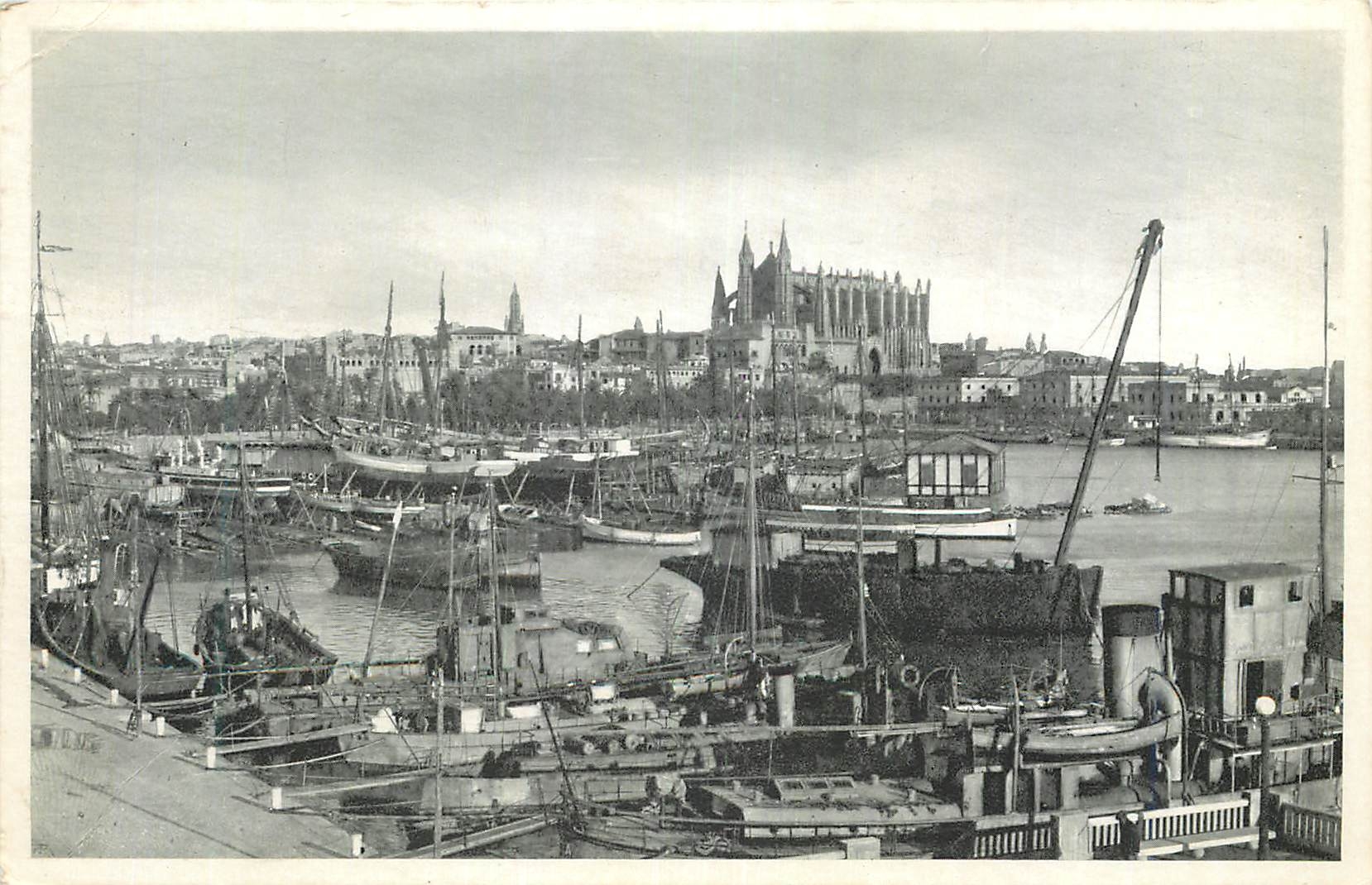 CPA Palma La Catedral desde et Mollet La Cathedrale des Mollet Tarjeta Post Ediciones Mi Ca Palma de Mallorca Espna Core
