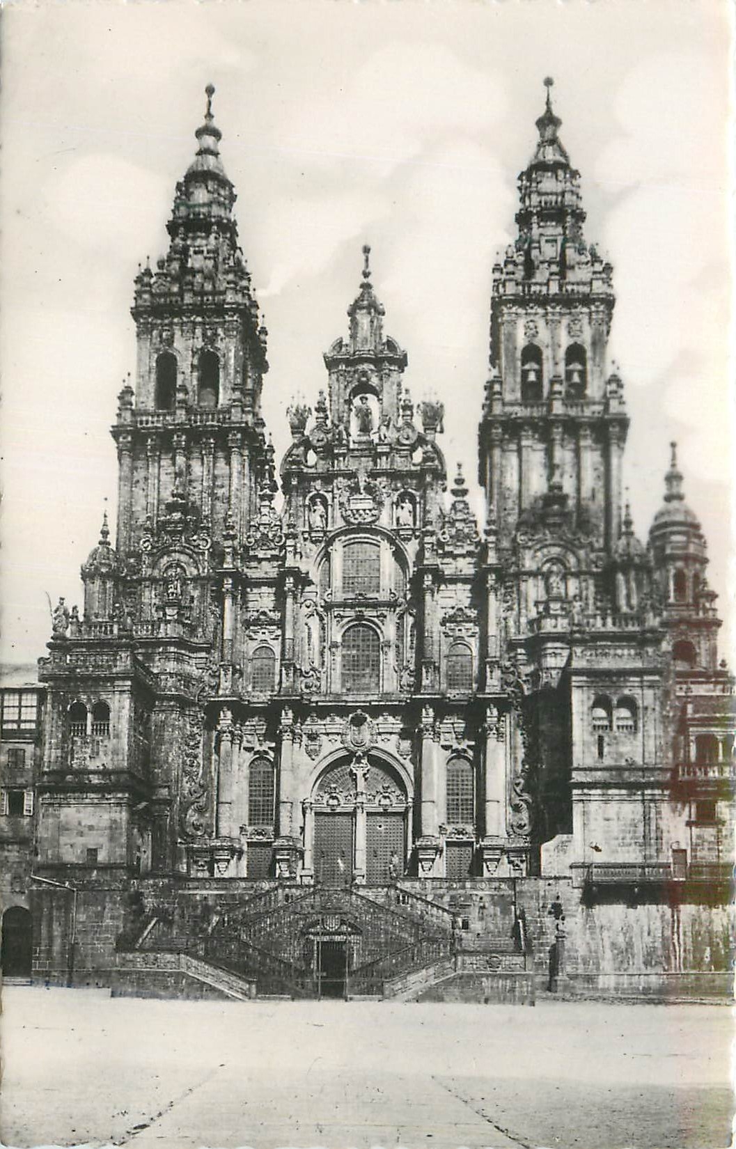 CPA Santiago Catedral Fachada del Obradoiro Heliotipia Arribas Espanola Madrid
