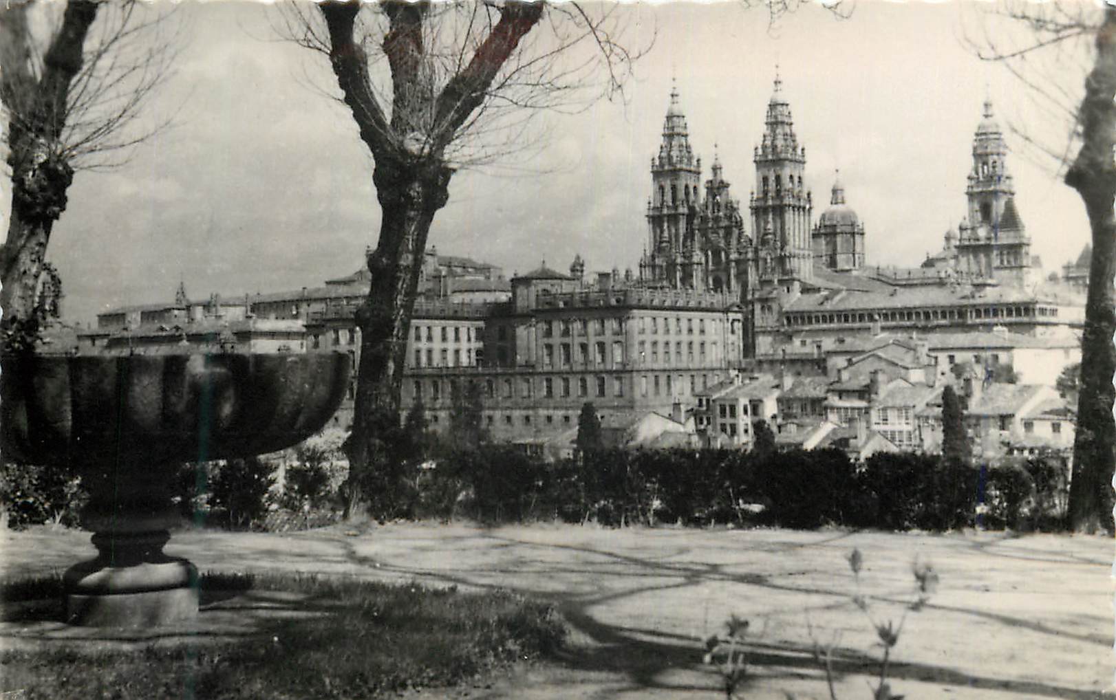 CPA Santiago de Compostela Vista Parcial Vue Parciale Dominguez Tarjeta Postal
