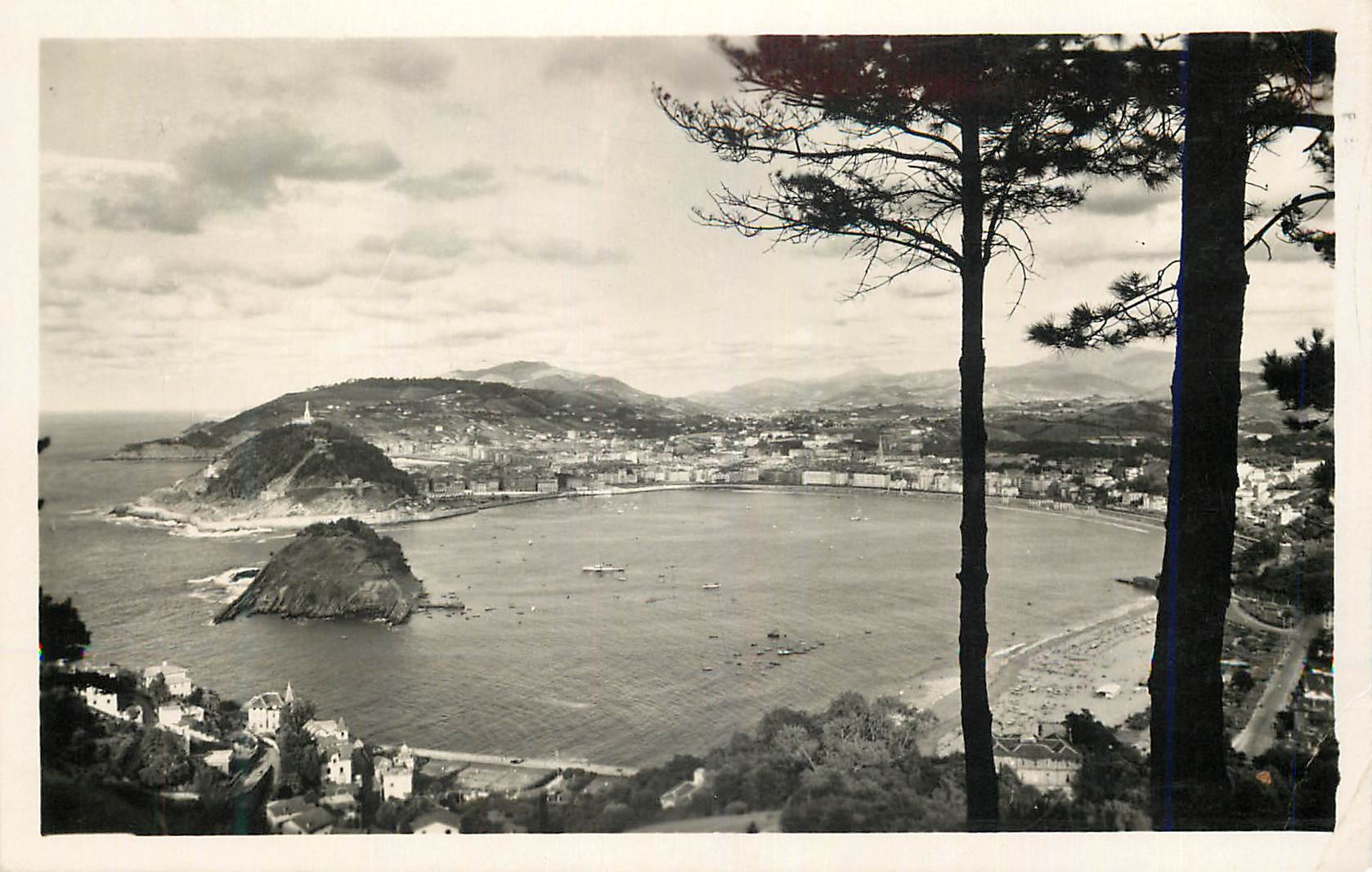 CPA San Sebastian Vista general desde Igueldo Vue generale depuis Igueldo Galarza V Pradera Prohibida la reproduccion