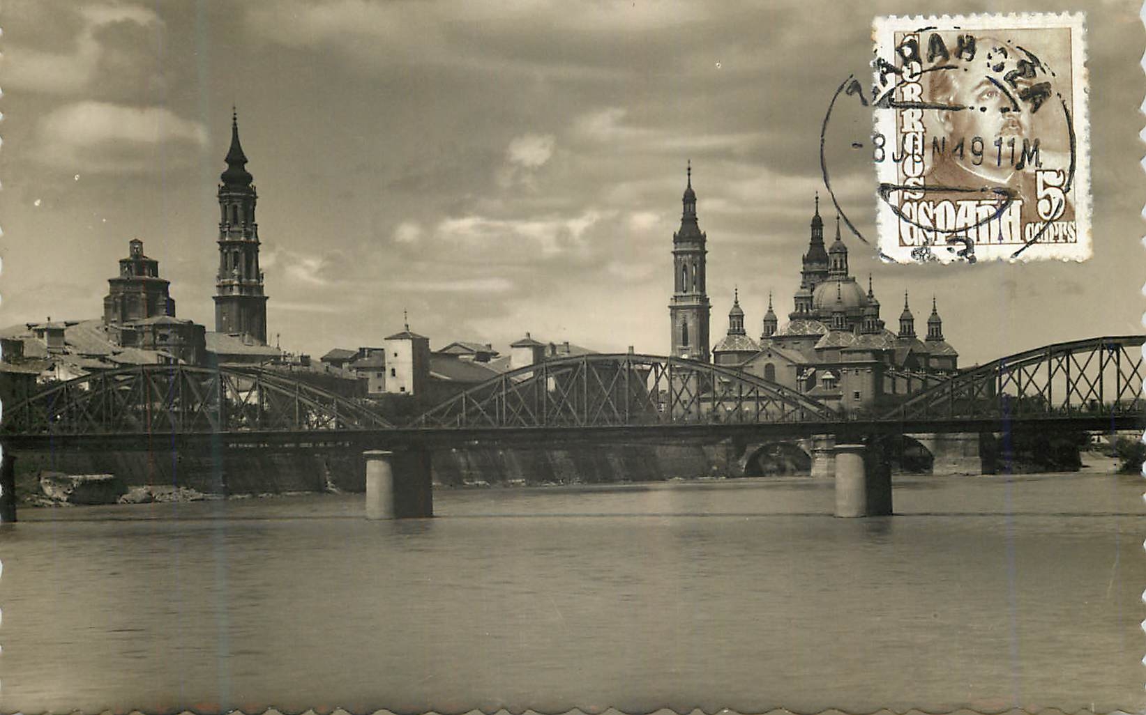 CPA Zaragoza Puente de Hierro sobre el rio Ebro y Templo del Pilar Ediciones Garcia Garabella Prohibida la reproduccion 
