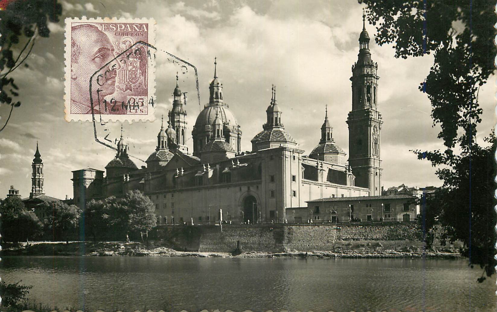 CPA Espana Zaragoza Templo del Pilar fachada posterior Ediciones Garcia Garabella Prohibida la reproduccion Tarjeta Post