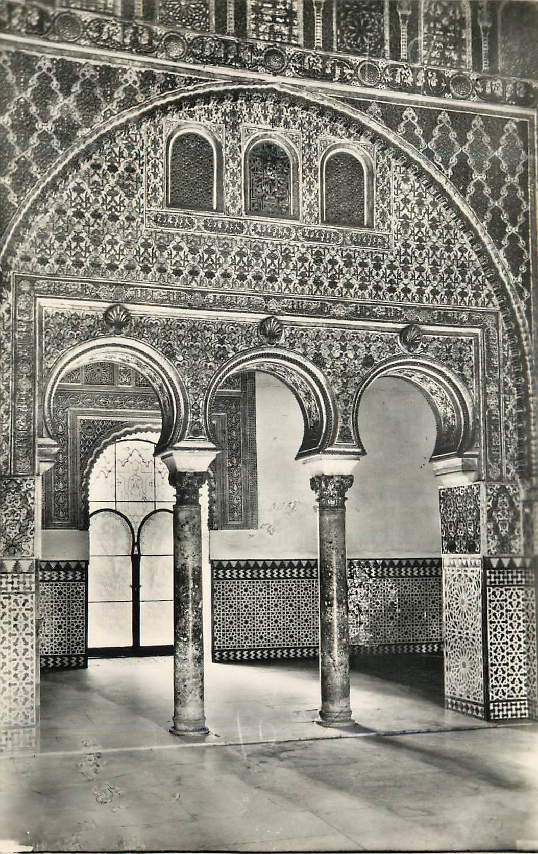 CPM Sevilla Real Alcazar Salon de Embajadores Alcazar Royal Salon des Amnbasaduers Heliotipia Artistica Espanola Madrid