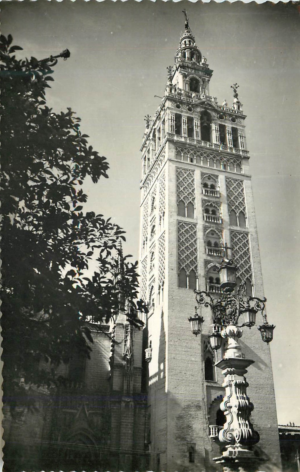CPM Sevilla La Giralde Ediciones Sicilia Zaragoza Prohibida la reproduccion