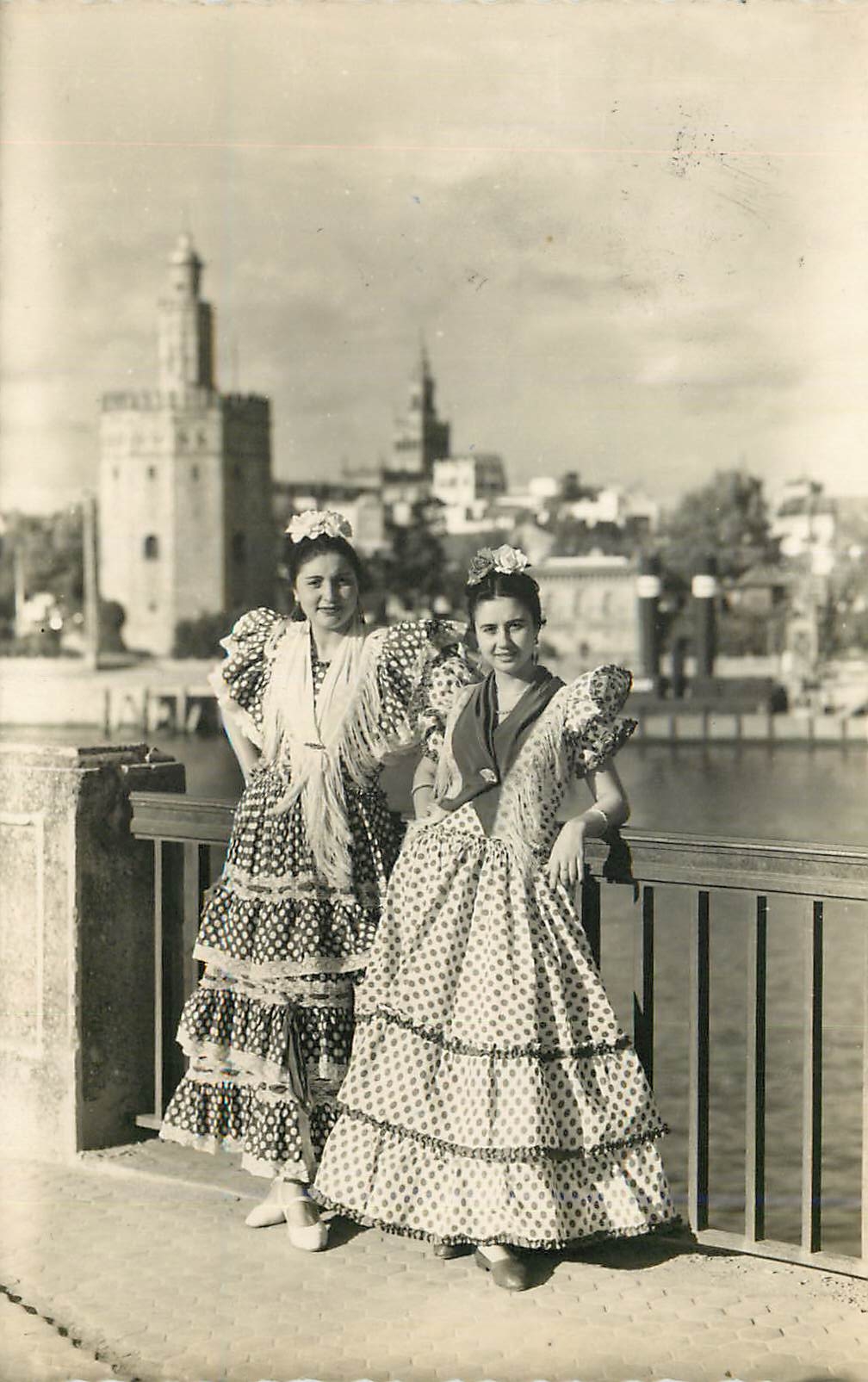 Couple régional sévillan — Feria de Séville — Éditions Arriba