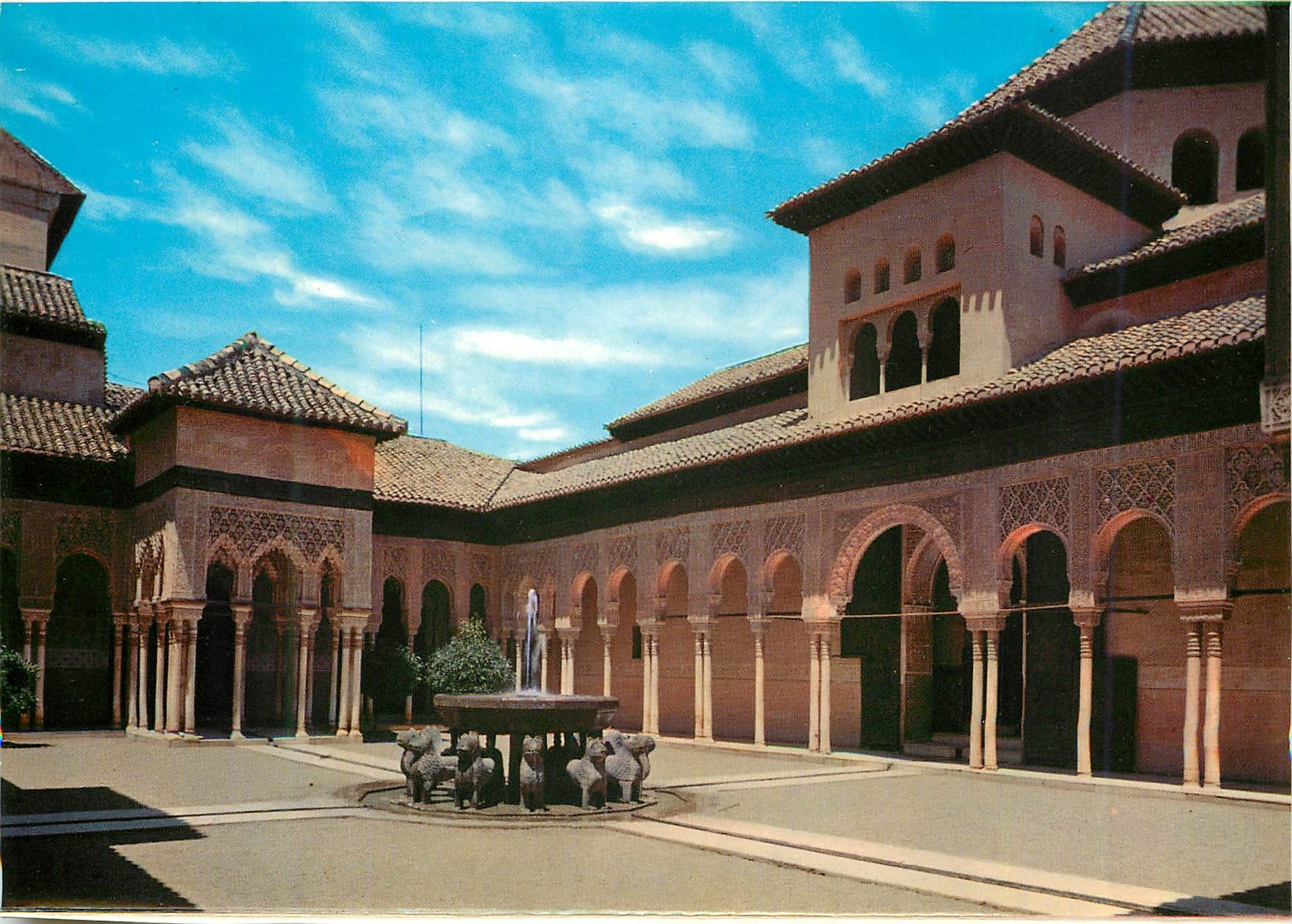 CPM Granada Alhambra Serie Cour des Lions