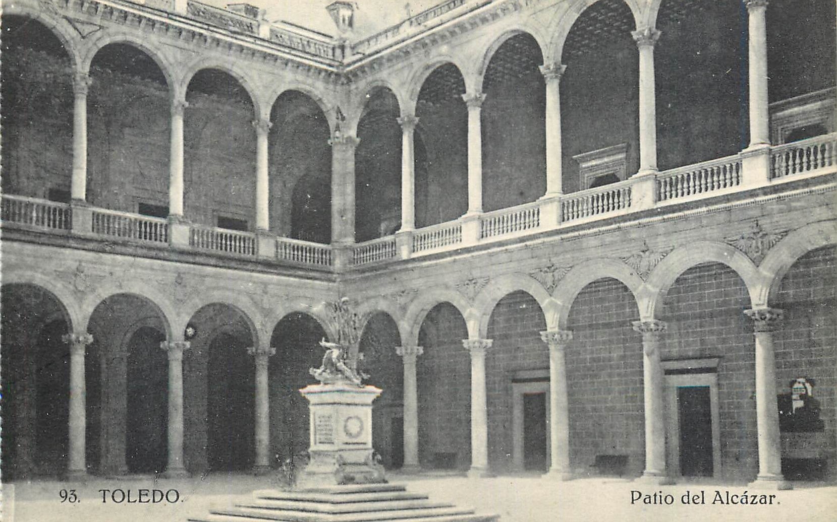 CPA Toledo Patio del Alcazar
