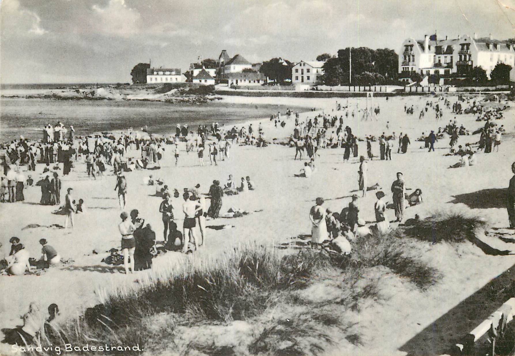 Sandvig Badestrand — plage animée — Colborgs Boghandel, Edm. Andersen, Romme