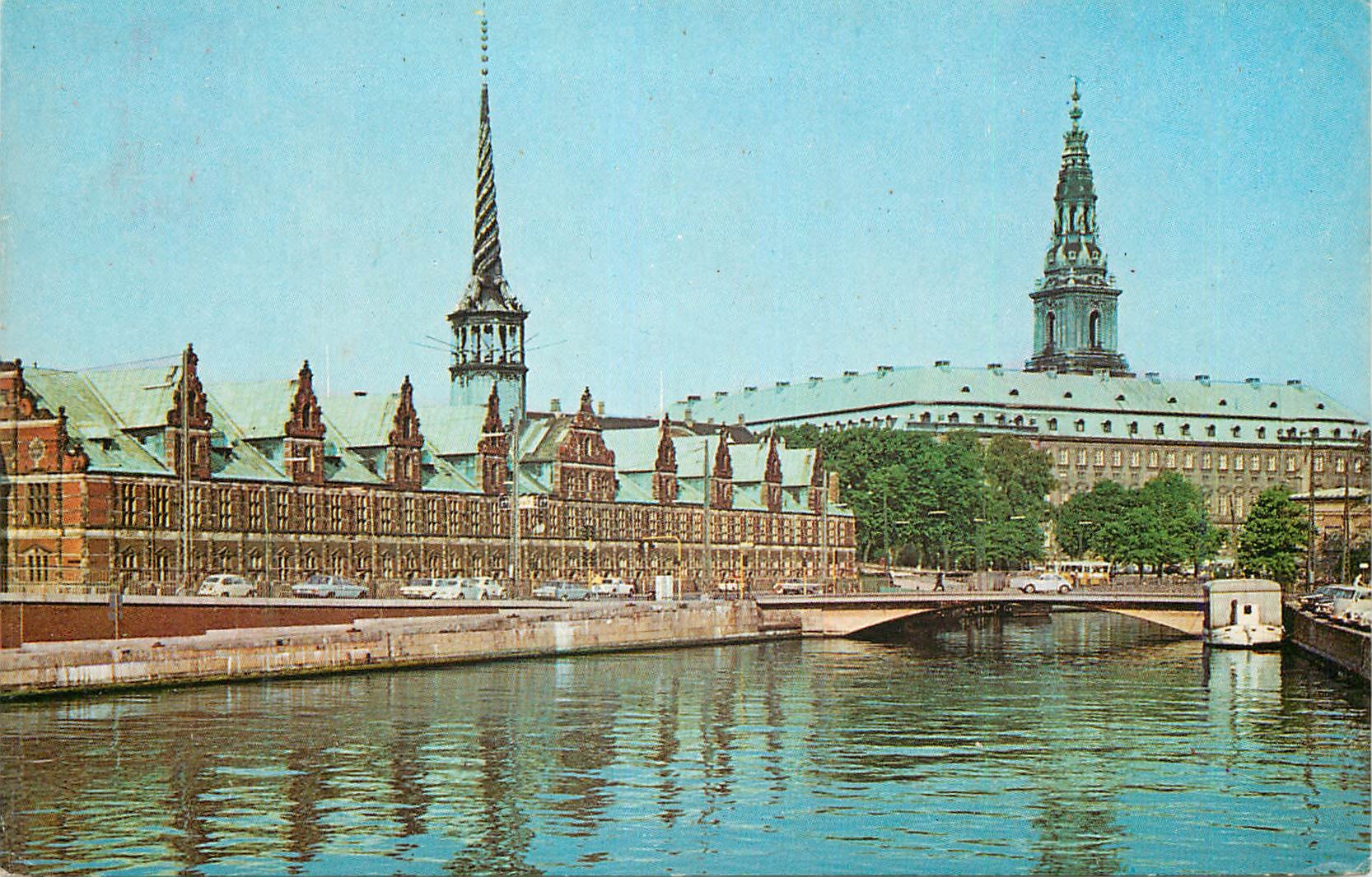 CPM Copenhague La Bourse et le Palais de Christiansborg