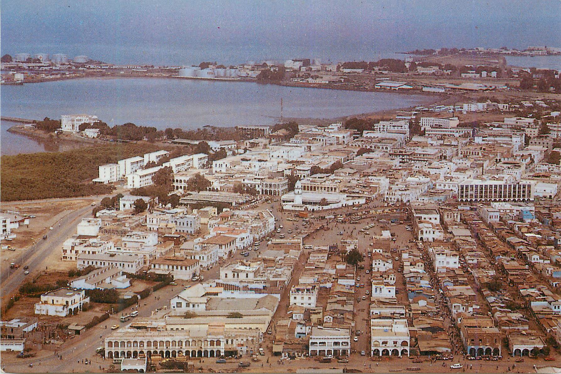CPM Djibouti La Capitale vue d avion