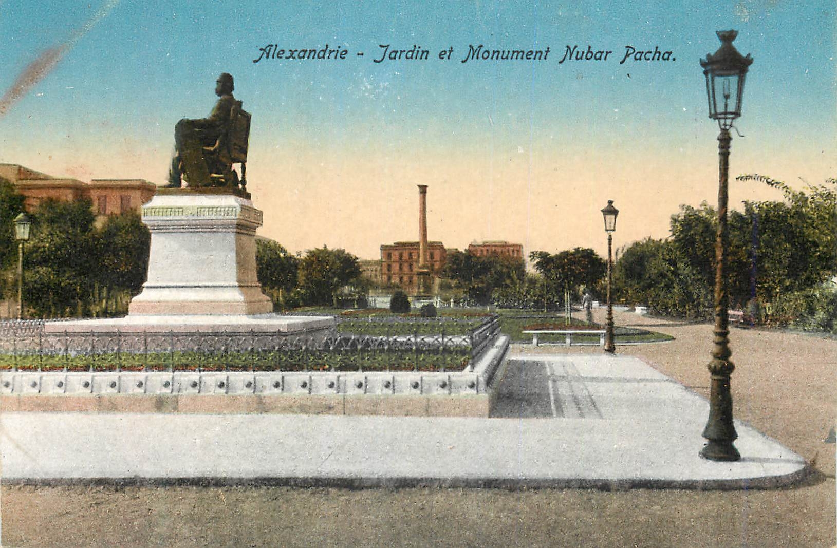 CPA Alexandrie Jardin et Monument Nubar Pacha