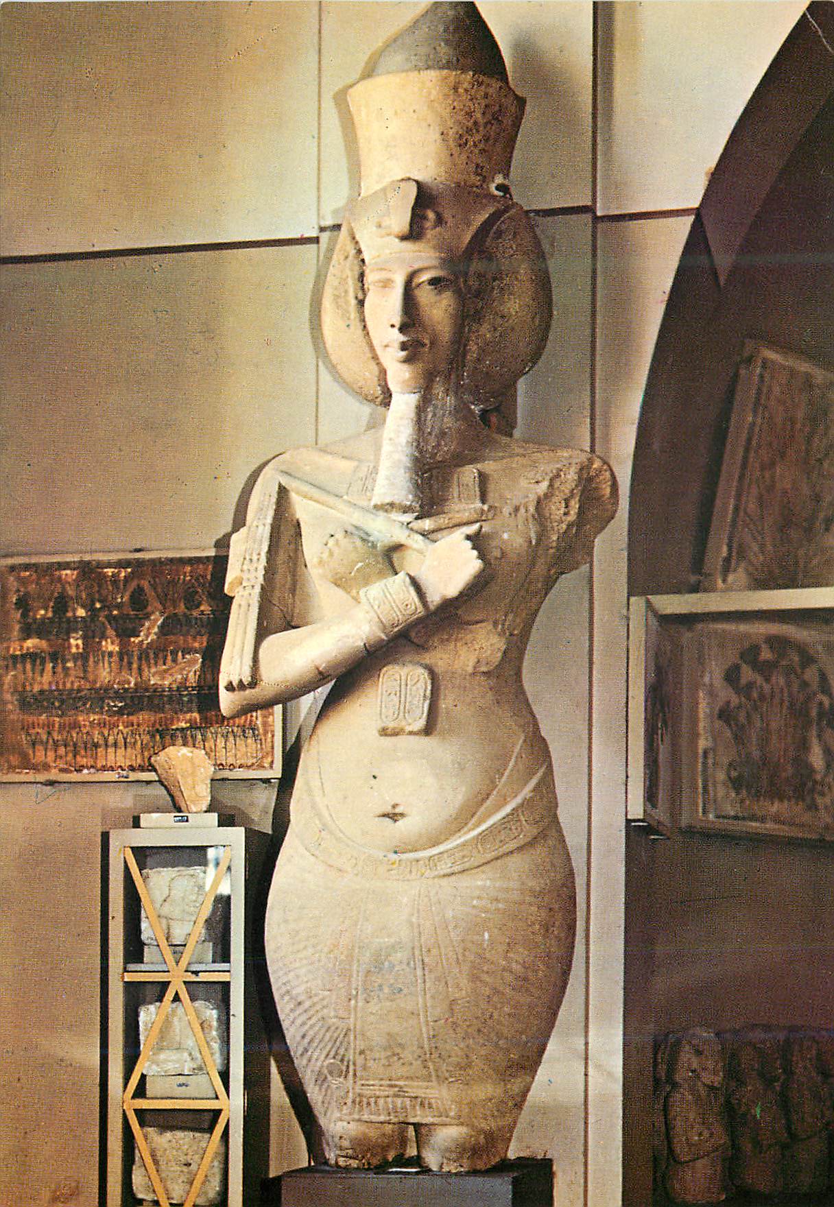 Statue du roi Akhnaton d'Amarna — XVIIIe dynastie 1364 av. J.-C. — K. Lambelet & Co., Cairo