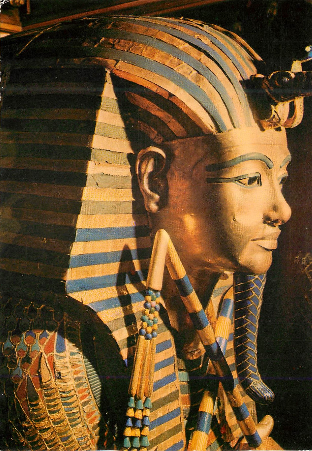 Tutankhamun — Coffin richly decorated with gold and semi-precious stones — CAIRO EGYPTIAN MUSEUM