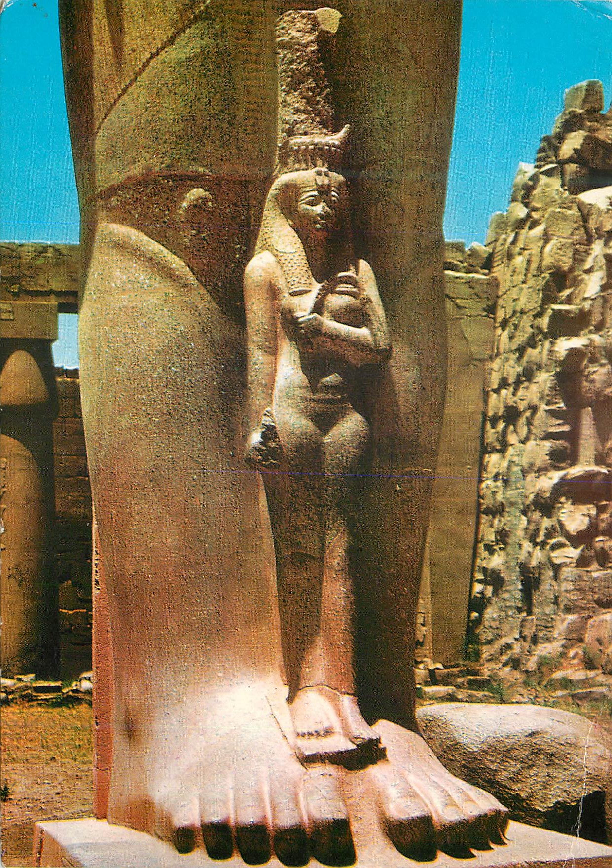 CPM Luxor Pharaon Pinufem and his wife