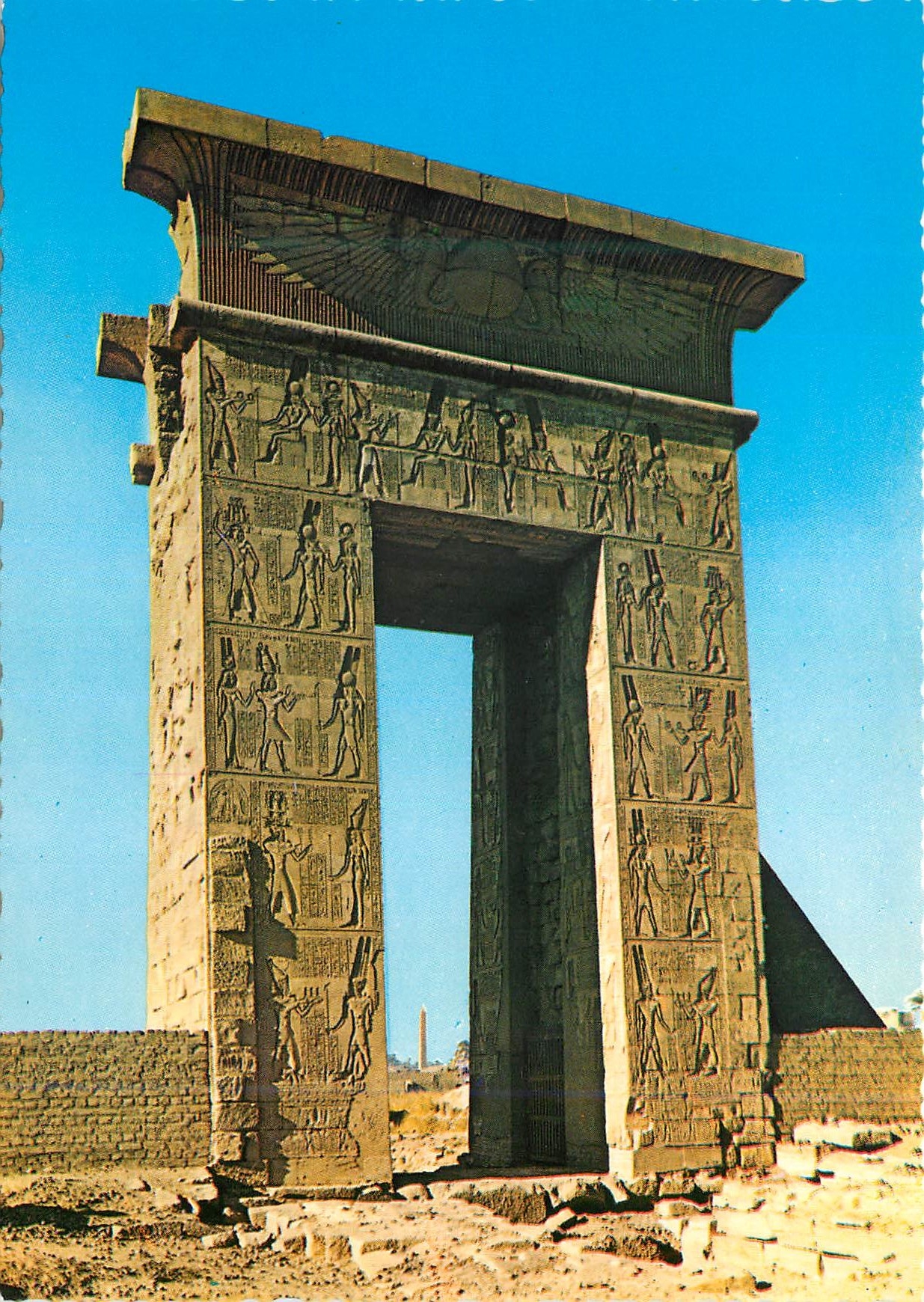 CPM Luxor Karnak Entree nord du temple Karnak