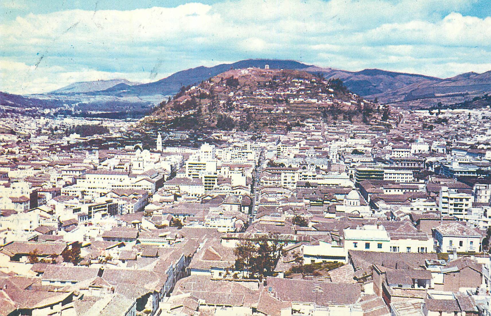 CPM El Pancillo en Quito Ciudad Luz de America Ecuador S Am