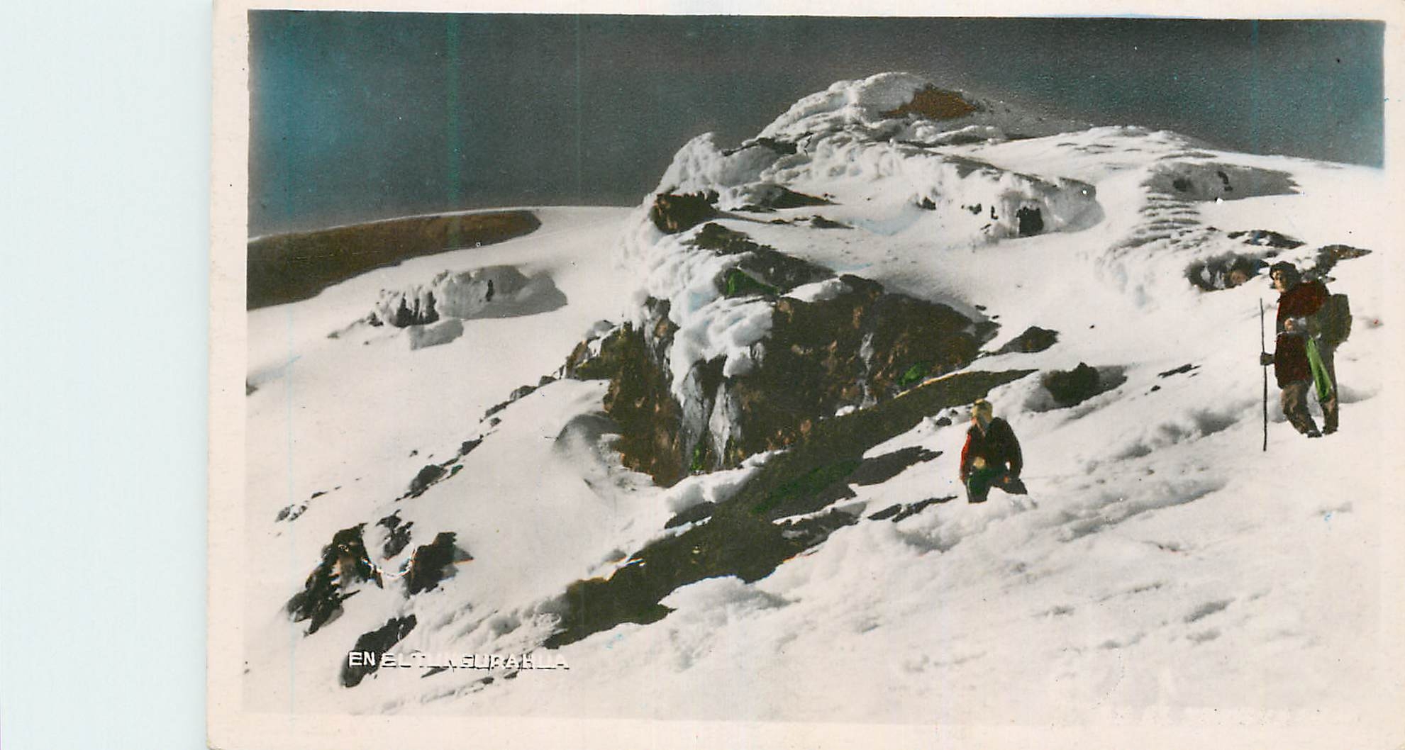 CPM Escalando el volcan Tungurahua Alpinisme